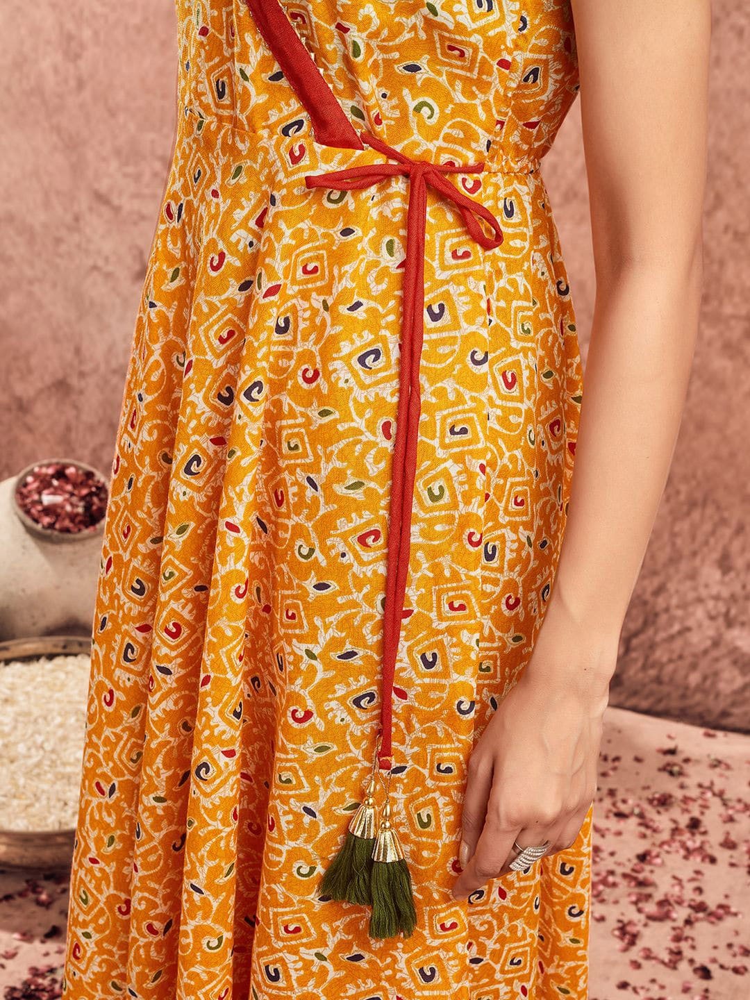 Shop designer kurta & suit sets for women online in India from your favourite brands ✯ Free Shipping ✯ COD ✯ Easy Returns and Exchanges ✯ Explore a wide range of Kurta Sets at Her Fashion Store.